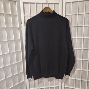 Classic Black Turtleneck Sweater Sz M